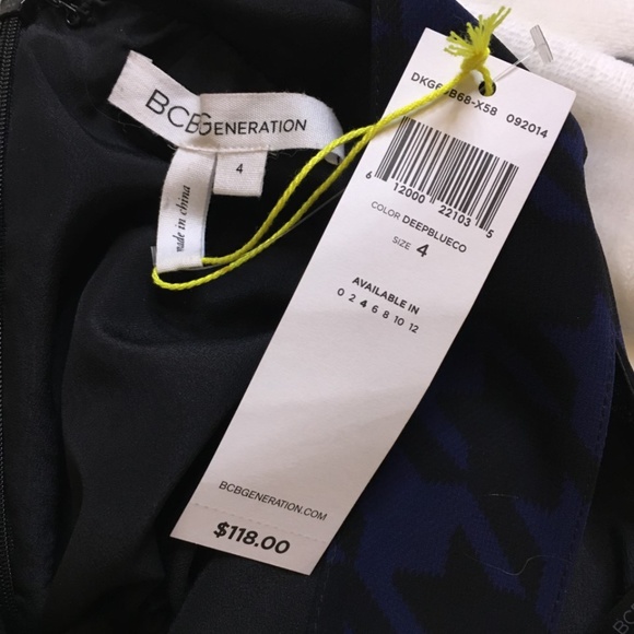 BCBGeneration - Blue Houndstooth Chiffon Pleated Button-Front Mini Dress - Picture 3 of 4